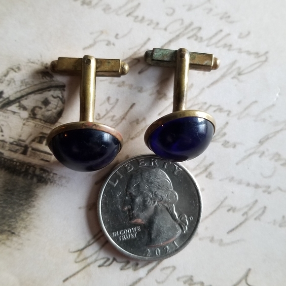 Vintage cufflinks blue cabochon cuff links gold tone - Picture 6 of 7